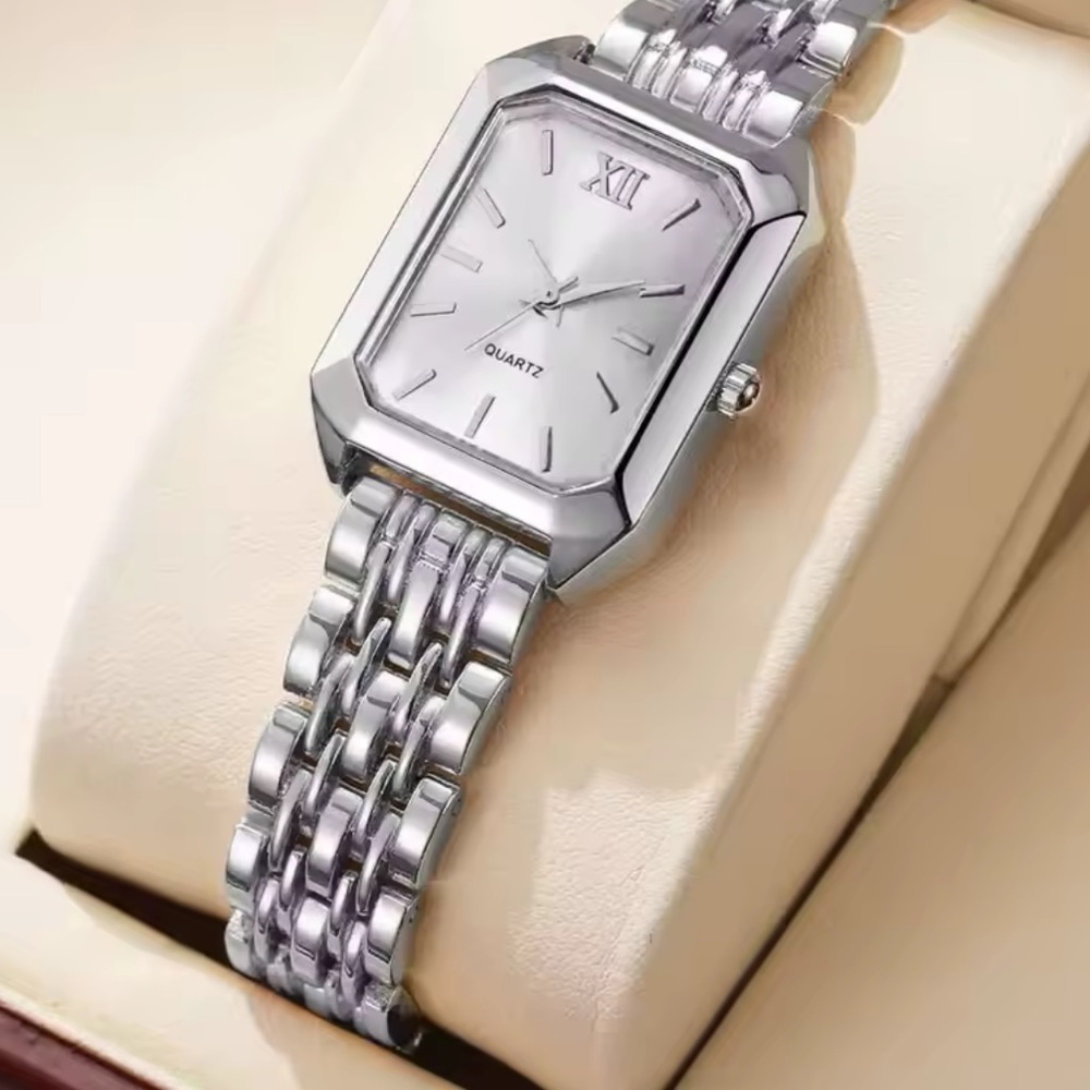 Classic Silver White Quartz Watch — White Dial & Linked Bracelet